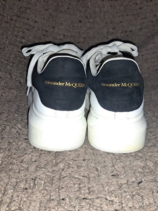 ALEXANDER MCQUEEN-Oversize White Leather/Black Suede Sneakers-Sz 39-Excellent - Picture 6 of 11